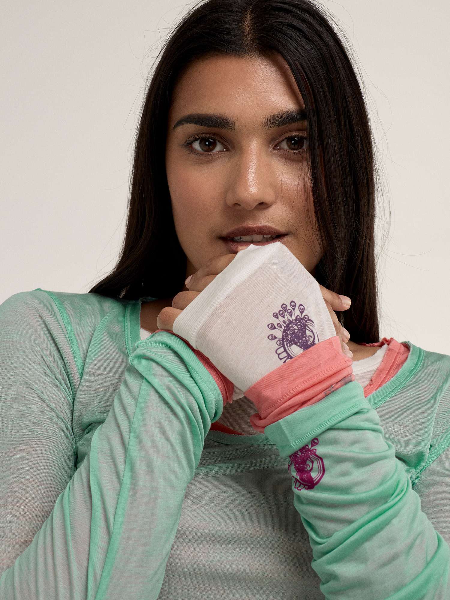 The Plain Long Sleeve Tee - Image 4